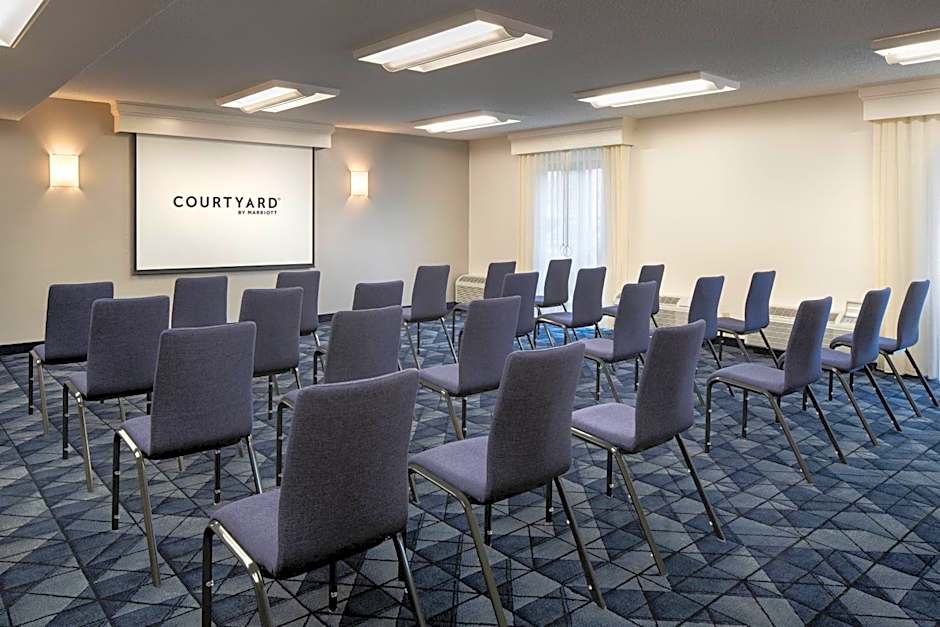 Courtyard by Marriott Seattle Southcenter