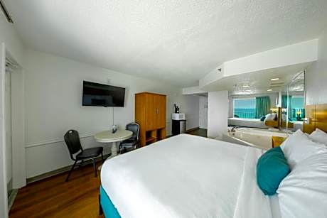 Beachfront Classic Room - King with Jacuzzi