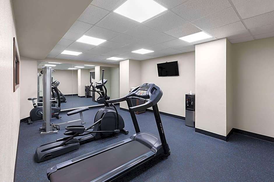 Wingate by Wyndham Sulphur Near Lake Charles