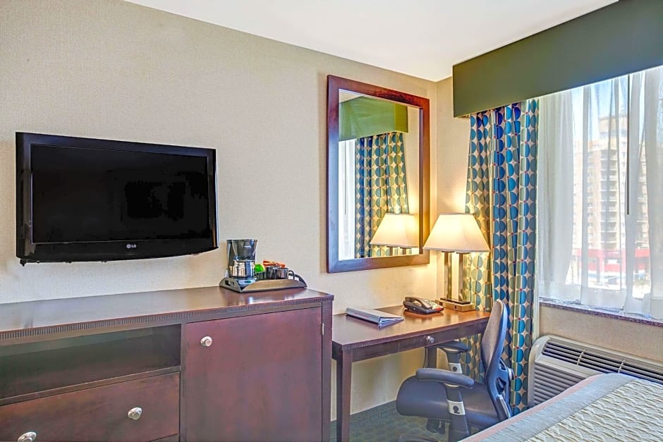 Ramada by Wyndham Jamaica/Queens