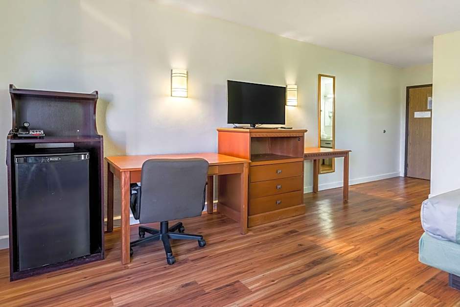 Motel 6-Springfield, OH