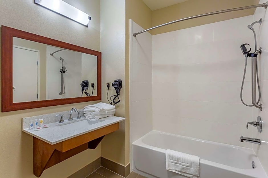 Comfort Suites Cordova