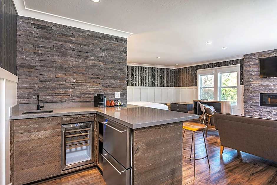 UpValley Inn & Hot Springs, Ascend Hotel Collection 