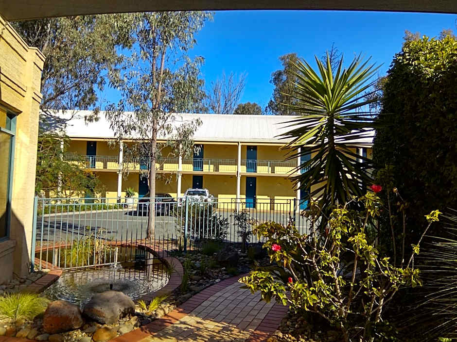 Madison Spa Motel - Adults Only