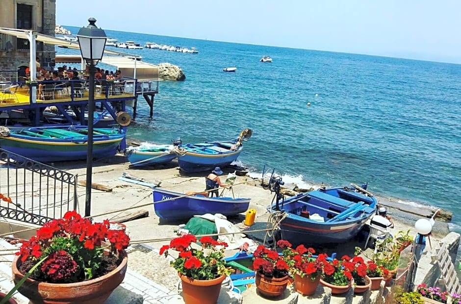 Romeo e Giulietta Scilla