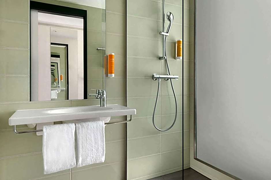 Super 8 by Wyndham Mainz Zollhafen