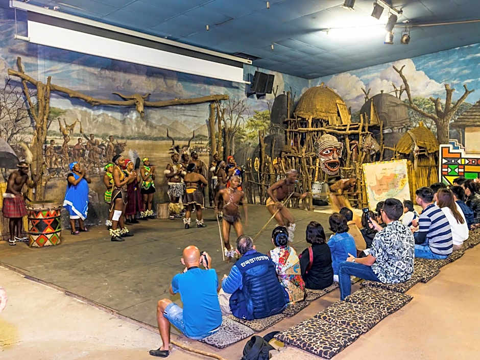 aha Lesedi African Lodge & Cultural Village