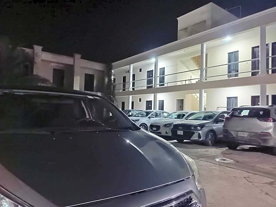 Hotel 230