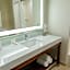 Courtyard by Marriott Lake Jackson