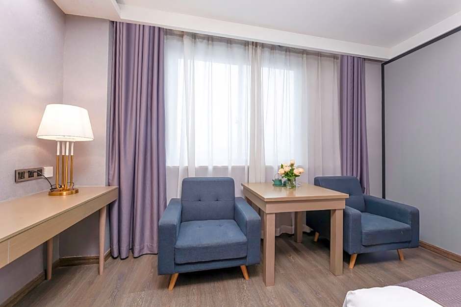 GYA Jiaxing Tongxiang City Century Avenue Hotel
