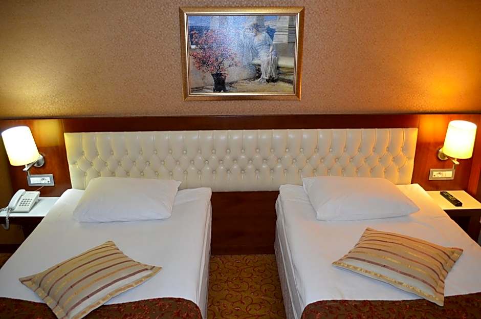 Yuksel Hotel