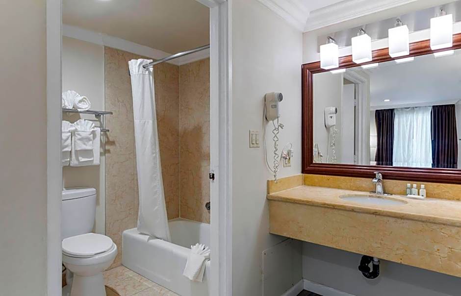 Quality Inn Long Beach - Signal Hill
