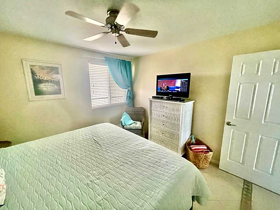 Oceanfront Condo on the Beach