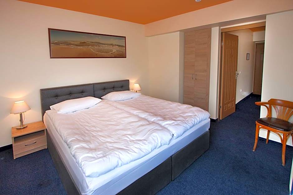 Tauras Center Hotel