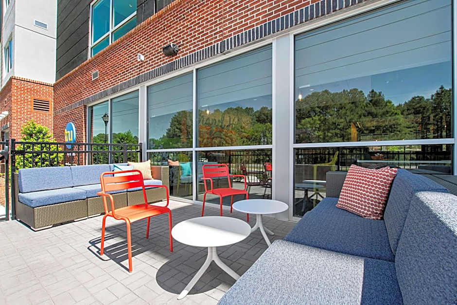 Tru by Hilton Chapel Hill