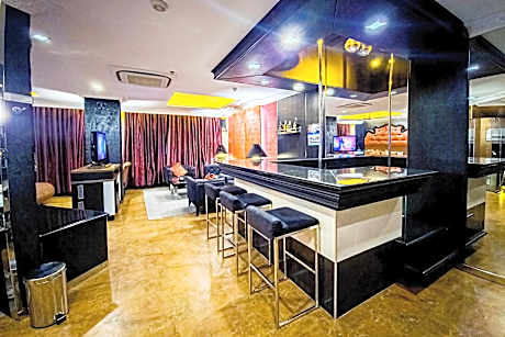 Fiesta Suite-Party Option