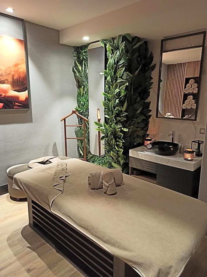 Limak Skopje Luxury Hotel