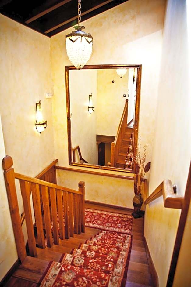 La Moncloa de San Lazaro