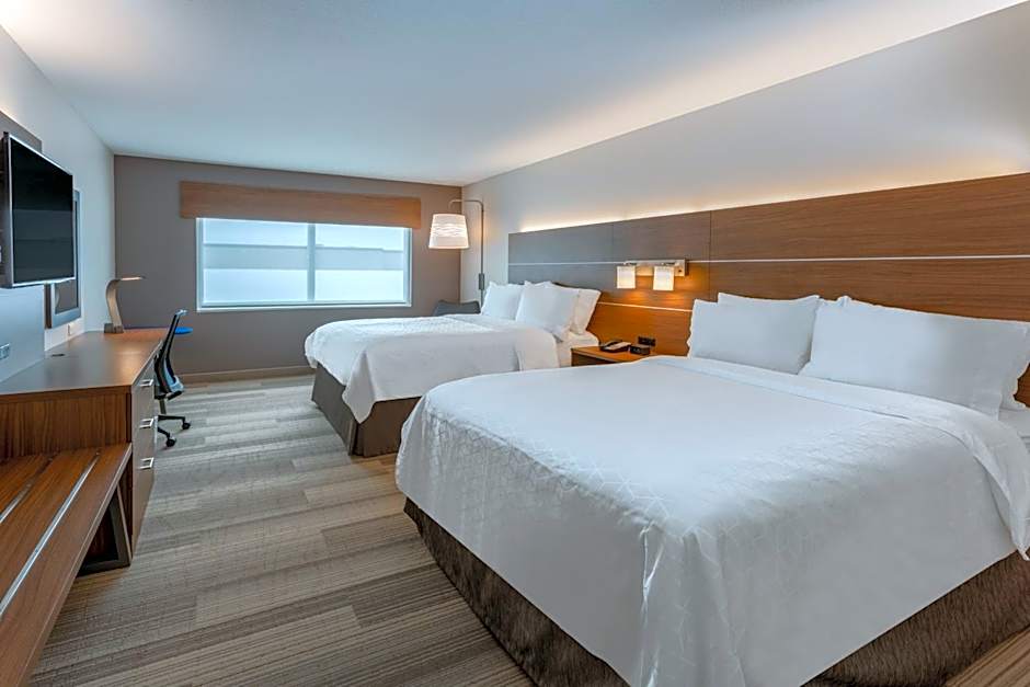 Holiday Inn Express & Suites Rice Lake By IHG