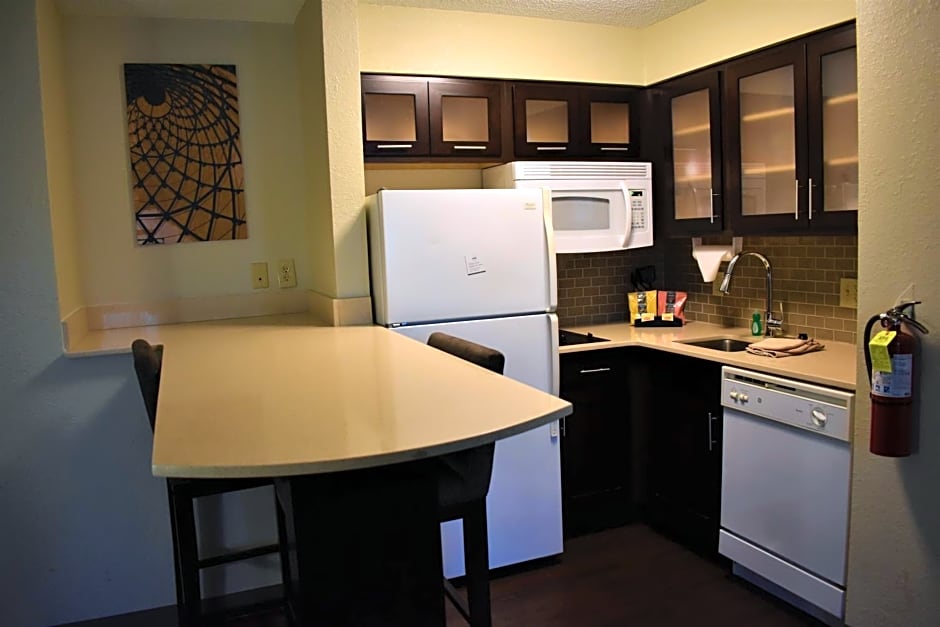 Staybridge Suites Cranbury - South Brunswick