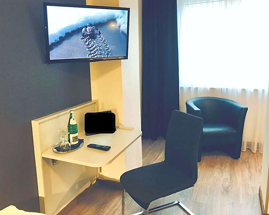 Hotel Alt Deutz City-Messe-Arena KONTAKTLOSER SELF CHECK-IN