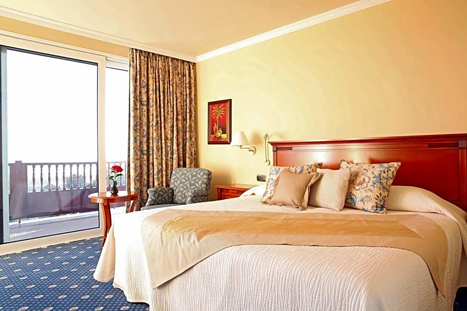 Casa León Royal Retreat