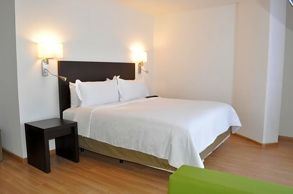 Fiesta Inn Express Naucalpan