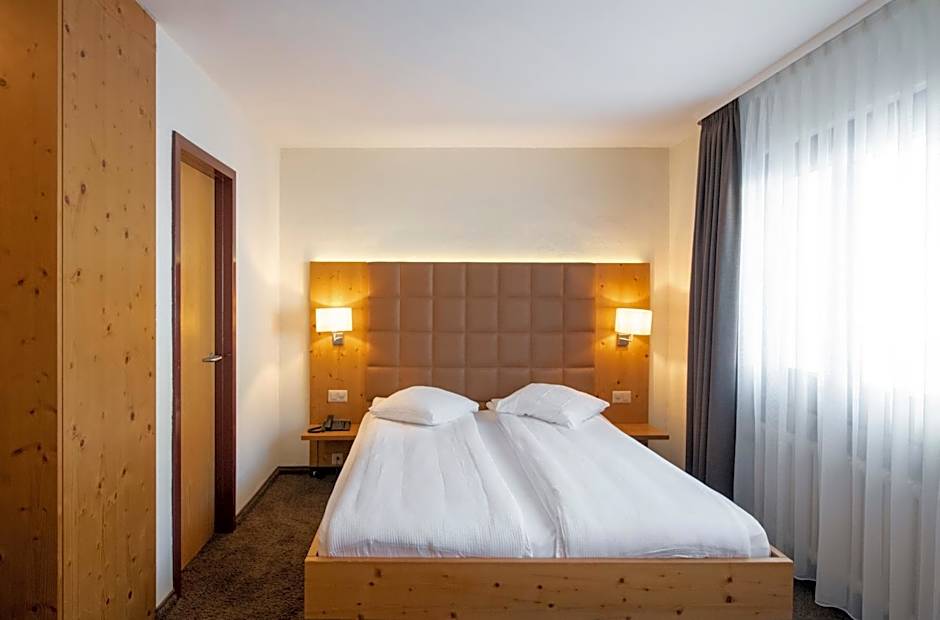 Hotel Olympic - Montana Center