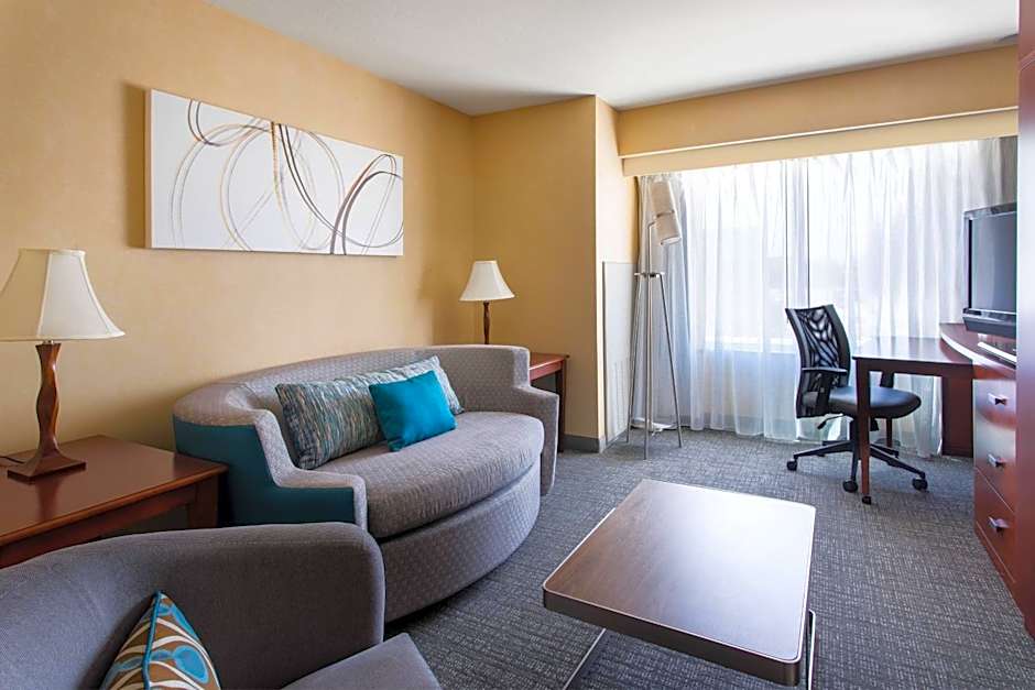 Courtyard by Marriott Sacramento Cal Expo