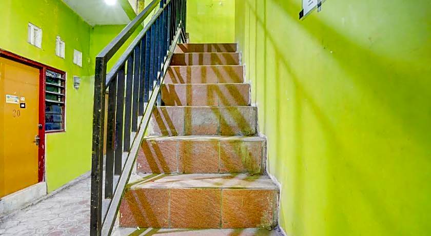 OYO Life 93061 Kost Vicky Syariah