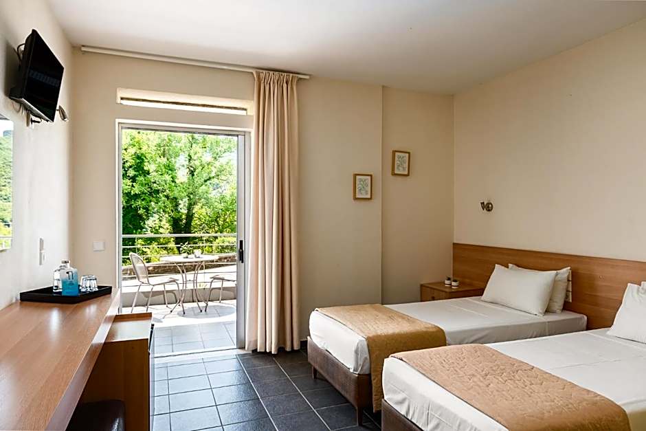 Gefiri Plakas Hotel, Tzoumerka