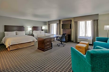 Queen Studio Suite with Two Queen Beds - Non-Smoking