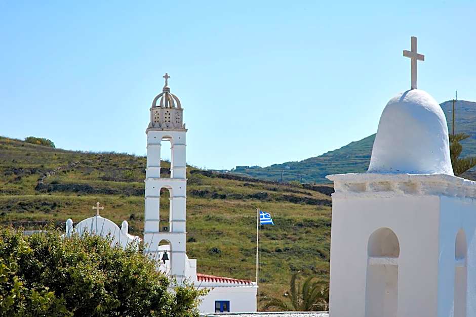 Crossroads Inn Traditional Lodging