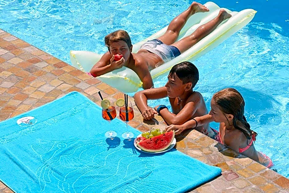 Hotel Figaro & Apartments