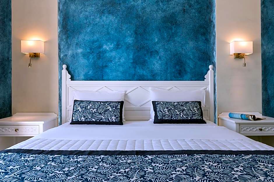 Rivari Santorini Hotel