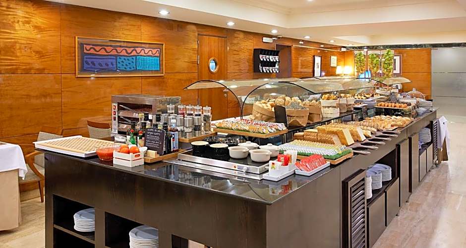 NH Barcelona Eixample