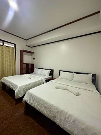 Deluxe Queen Room with Two Queen Beds