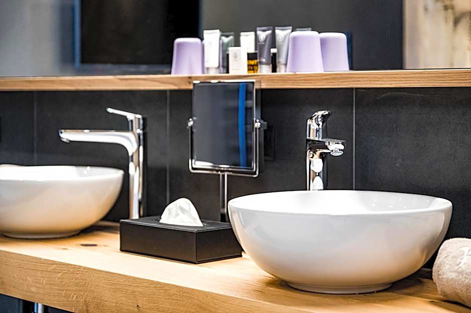 ALMMONTE PRÄCLARUM SUITES - Casual Boutique Hotel