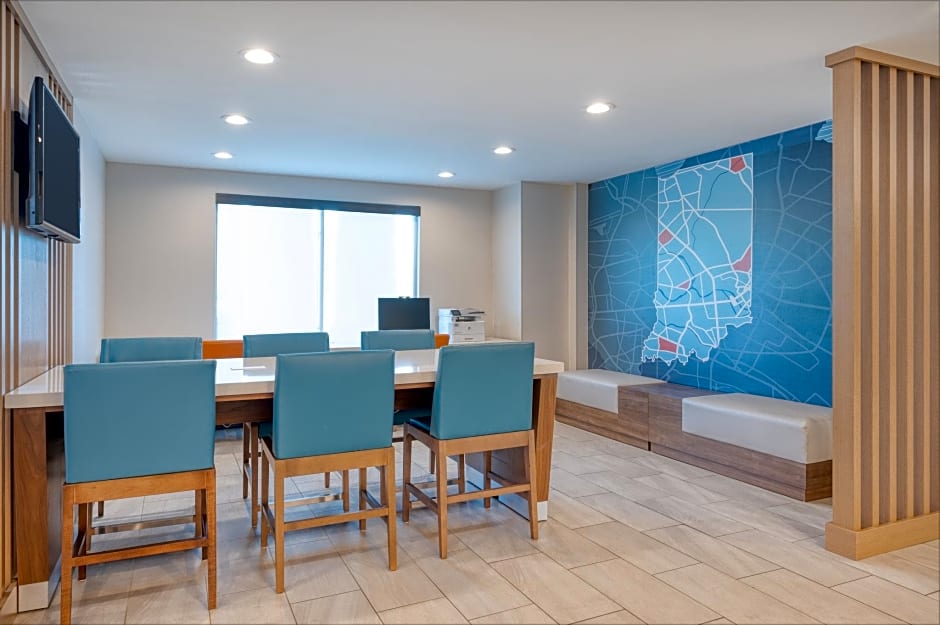 Holiday Inn Express Hotel & Suites Greenwood By IHG