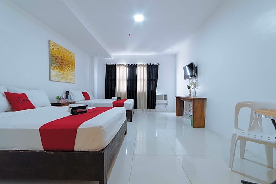 RedDoorz Plus @ San Roque Roxas City