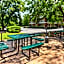 Extended Stay America Select Suites - Greensboro - Wendover Ave. - Big Tree Way