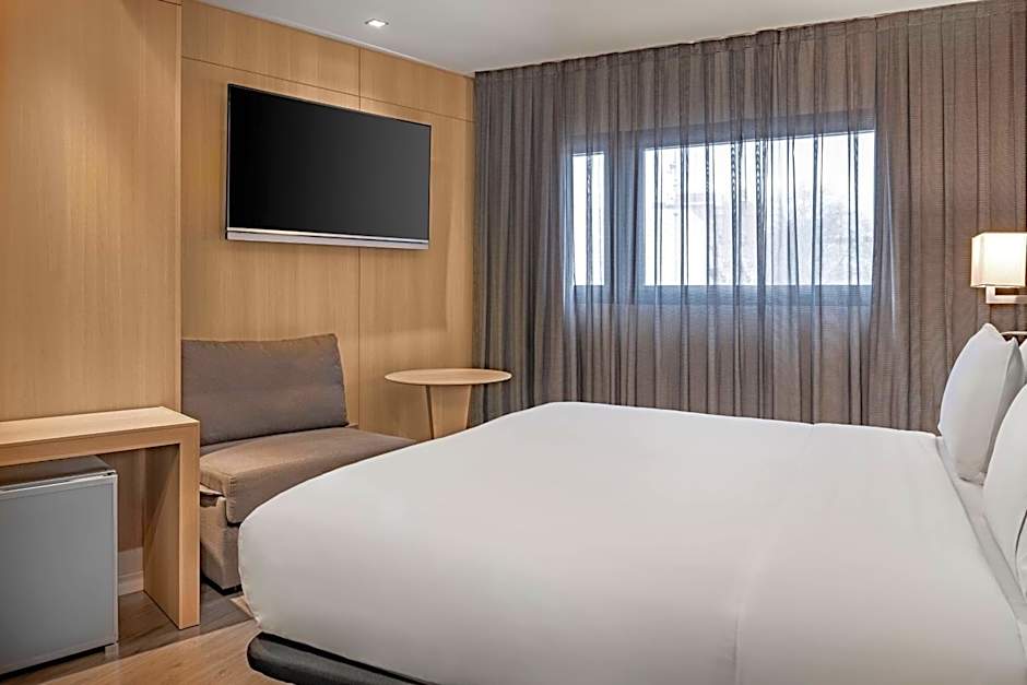 AC Hotel by Marriott Sants