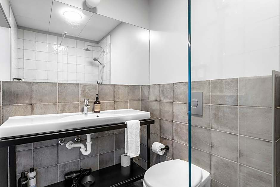 The Swan House by Heimaleiga