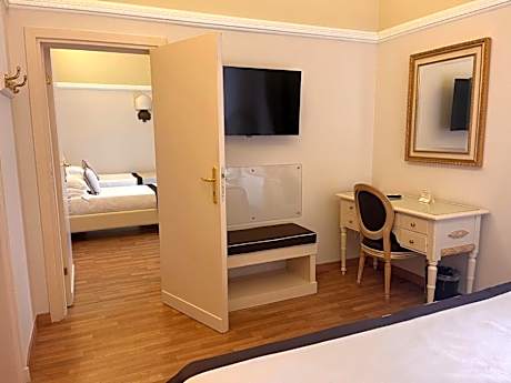 Superior Family Connecting Room