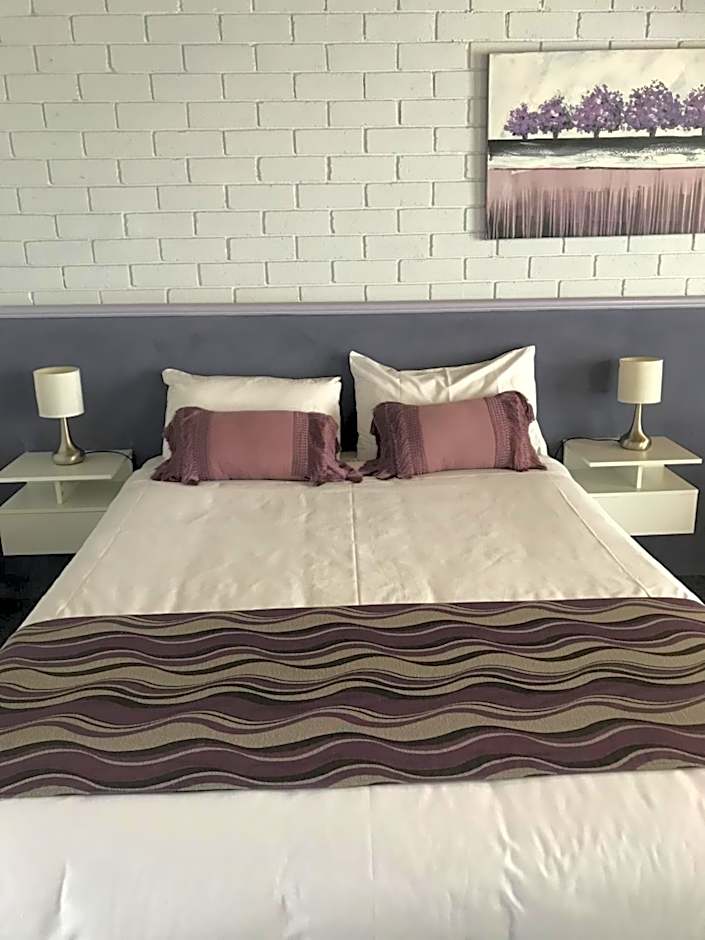 Bakery Park Motor Inn