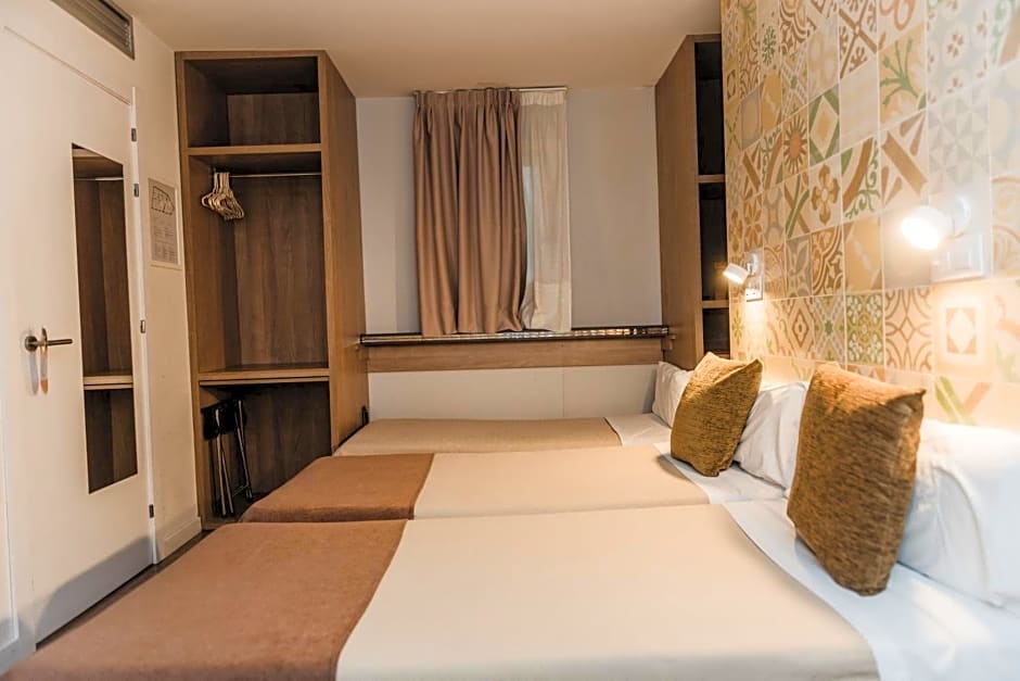 Hostal Marenostrum