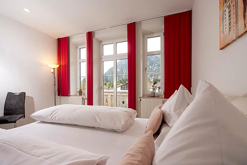 Hotel Garni Ammergauer Hof