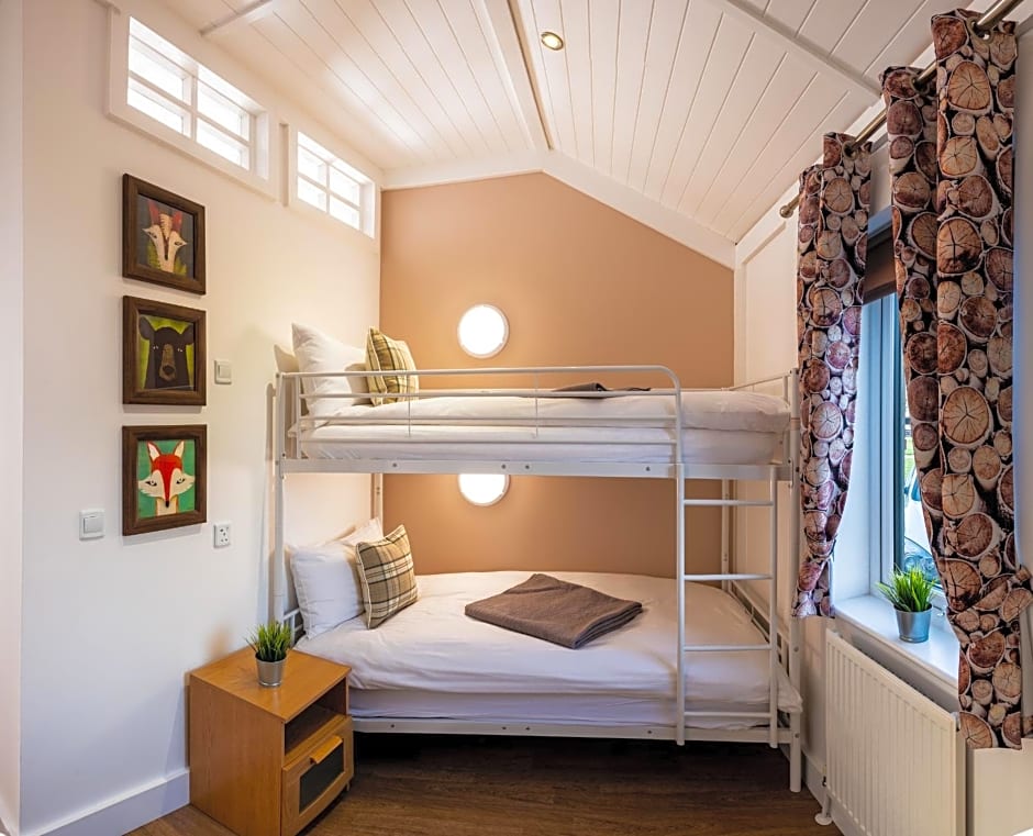 Montana Log Cabin - Ockeridge Rural Retreats