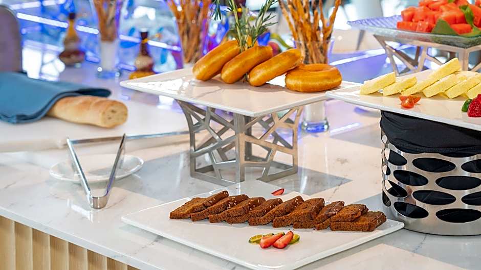 Holiday Inn Express Dalian Golden Pebble Beach By IHG