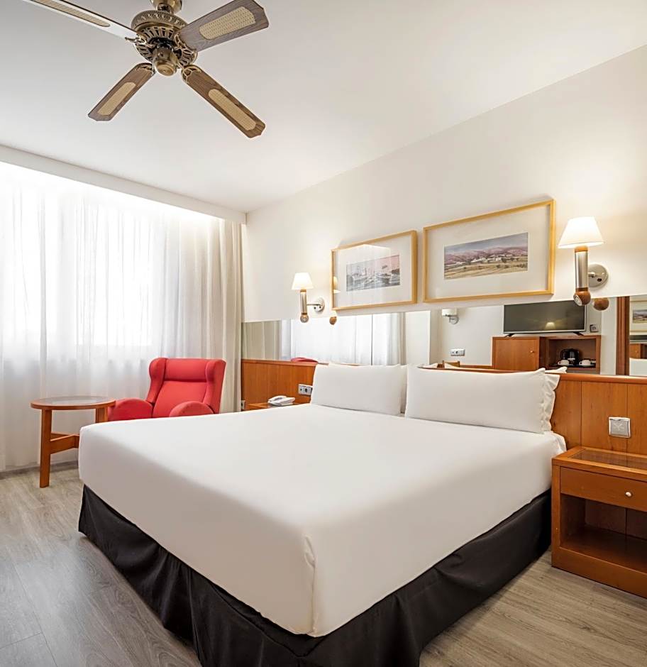 Ilunion Les Corts Spa